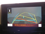 駐車も安心のバックモニターです。