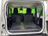 普段のお買い物や通勤、送迎等に十分な荷室スペースを確保しております。セカンドシートを倒すと、大きな荷物の積載も可能です♪