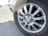 【アルミホイール】外観にマッチしたアルミホイールを装着しております。各種アルミホイールや、スタッドレスタイヤも取扱いしております。是非ご相談ください♪