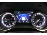 マルチインフォメーションディスプレイ付きのメーターです!エコ運転へ導く多彩な情報を表示してくれます。