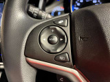 ハンドルの左側はナビの操作スイッチです☆ボリューム曲送りなど使い勝手が良いです☆