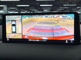 【360&deg;ビューモニター】専用のカメラにより、上から見下ろしたような視点で360度クルマの周囲を確認することができます☆死角部分も確認しやすく、狭い場所での切り返しや駐車もスムーズに行えます。