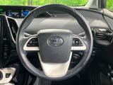 【純正革巻きステアリング】上質な革を使用することで、手にしっかり馴染みとても運転しやすいハンドルです♪
