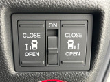 【両側パワースライドドア】スマートキーや運転席のスイッチで後席両側スライドドアの開閉が可能♪電動だから力を入れてドアを開ける必要が無く、小さなお子様でも簡単に開け閉めでき快適です♪