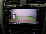 カラーバックモニター搭載しています。リアの映像がカラーで映し出されますので日々の駐車も安心安全です。