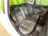 後部座席も気になるようなキズ・汚れやへたり等、大きなダメージはなく、良好な状態です。