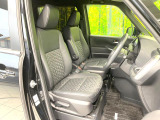 運転席シート廻りは使用感も少なく、良好な状態となっています。前オーナー様が丁寧に使っていたことがよくわかりますね。