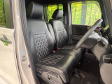 運転席シート廻りは使用感も少なく、良好な状態となっています。丁寧に使われていたことがよくわかりますね。