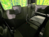 3列目シートはもちろん状態良好☆大人でもゆったりと座って頂けますので、大人数でのお出かけもラクラクです♪ご家族で、気の知れた仲間で、ドライブに行くのが楽しみですね♪