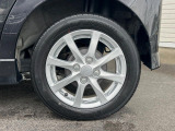 【純正14インチアルミホイール】外観にマッチした純正アルミホイールを装着しております。各種社外アルミホイールや、スタッドレスタイヤも取扱いしております。是非ご相談ください♪