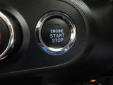 プッシュスタートです。エンジンの始動、停止がワンタッチ操作で出来ます。