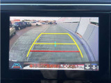 バックカメラが付いているので後方確認が非常にしやすいです。今や運転初心者も熟練者も必須装備!ついていて損はないですね♪
