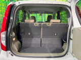 普段のお買い物や通勤、送迎等に十分な荷室スペースを確保しております。セカンドシートを倒すと、大きな荷物の積載も可能です♪
