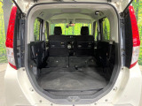 後席を格納すると、これだけの広さが!シーンに合わせたシートアレンジで、大きな荷物も積むことが出来ます♪