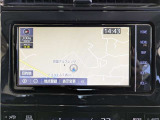 純正ナビを装備。タッチパネル式で使いやすく、お出かけもラクラクです。