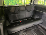 3列目シートはもちろん状態良好☆大人でもゆったりと座って頂けますので、大人数でのお出かけもラクラクです♪ご家族で、気の知れた仲間で、ドライブに行くのが楽しみですね♪