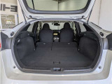 2列目シートを倒すと、大きな荷物の積載も可能です