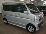 こちらの車両は店頭での現車確認、弊社にご入庫頂ける方限定の販売とさせて頂きます。遠方のお客様には大変申し訳ございませんがご了承をお願い致します。