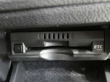 ETC車載機です。高速・有料道路の料金をキャッシュレスでスムーズに通過できます。