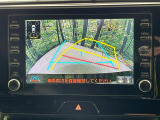 【バックカメラ】駐車時に後方がリアルタイム映像で確認できます。大型商業施設や立体駐車場での駐車時や、夜間のバック時に大活躍!運転スキルに関わらず、今や必須となった装備のひとつです!