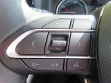 ブルートゥースに接続すれば、スマホに入れている音楽が聞けたり運転中に電話がかかってきてしまった場合もハンドルから電話を取ることができます!