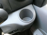 運転席側にはドリンクホルダーが備わっています。
