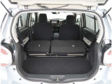 【トランクルーム】荷室の広さも十分です!シートアレンジでシートを畳めば長い荷物だって積めますね。シートアレンジの操作方法など、お気軽にご相談下さい。