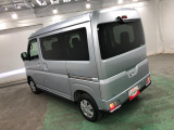 荷室は広々で、両側スライドドアだから積み下ろしもスムーズ。仕事用にも、家族のレジャーにも、どっちでも使えますね