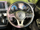 【純正革巻きステアリング】上質な革を使用することで、手にしっかり馴染みとても運転しやすいハンドルです♪