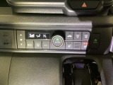 オートエアコンはこまめに温度調節するので、燃料の消費量をより少なくできます。シートヒーター付きなので寒い日も快適です。