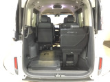 ラゲッジスペースも広々。BBQやゴルフなど様々な用途で活躍します。アクティブに動かれるお客様には強い味方です!