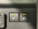 寒い日のドライブを快適にする運転席&助手席シートヒーターが付いてます。アクセサリーソケット(12V/120W)も装備されています。