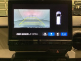バックでの車庫入れも安心です! リアカメラが付いているバックモニター付のナビを装備しております。バンパーについているソナーや、操作線もついており距離感も画面から確認できます。