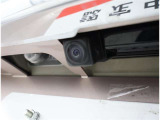 バックカメラが付いているので後方確認が非常にしやすいです。今や運転初心者も熟練者も必須装備!ついていて損はないですね♪