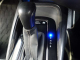 ストレート式のシフトレバーを採用しております♪シンプルなので、誰でも使いやすいですネ☆