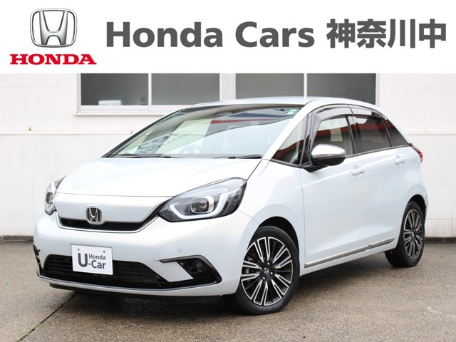 フィット  1.3 リュクス