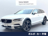 ボルボ V90クロスカントリー D4 AWD プロ ディーゼル 4WD