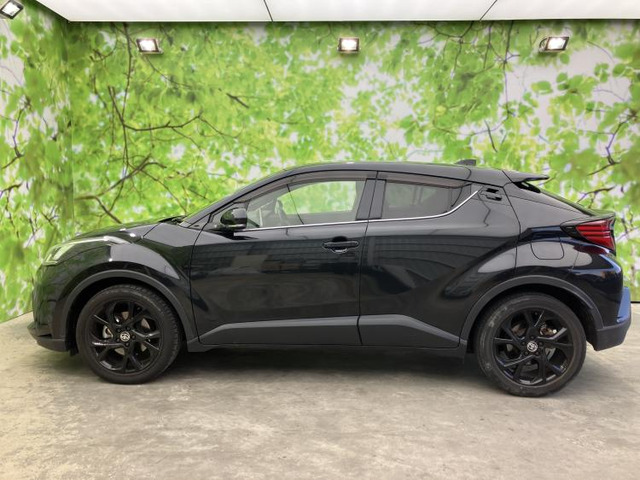 トヨタ C-HR ハイブリッド 1.8 G モード ネロ セーフティ プラス の