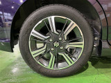 純正アルミホイールで足元バッチリ