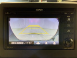 リアカメラ付で、後方をナビ画面で確認。車庫入れも安心です。もちろん、バックギアと連動しています。