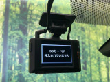 【ドライブレコーダー】安心・安全なカーライフに必須のドライブレコーダーを装備!走行中はもちろん、あおり運転や事故に遭遇した際の状況も映像で記録し、万一のリスクに備えます。