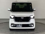 デイタイムランニングランプ付フルLEDヘッドライトは、Honda初となるダイレクトプロジェクション式を採用です!