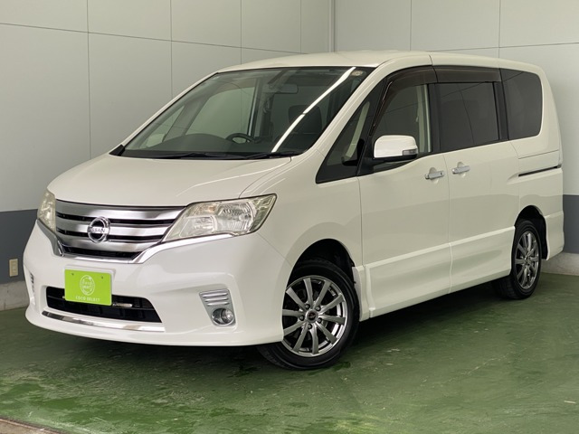 セレナ 2.0 ハイウェイスター Vセレクション 4WD 