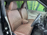 運転席シート廻りは使用感も少なく、良好な状態となっています。丁寧に使われていたことがよくわかりますね。
