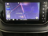 純正ナビを装備。タッチパネル式で使いやすく、お出かけもラクラクです。