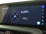 メーカー装着のディスプレイオーディオを装備しております。