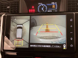 全周囲カメラ付きで車庫入れも安心ですね。