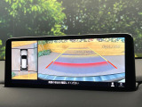 【360&deg;ビューモニター】専用のカメラにより、上から見下ろしたような視点で360度クルマの周囲を確認することができます☆死角部分も確認しやすく、狭い場所での切り返しや駐車もスムーズに行えます。