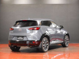【CX-3】気品ある美しさと先鋭さ」をテーマに、上質さや洗練さを表現したデザインです。
