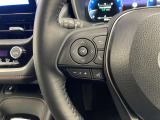 運転中、オーディオの操作をしてて、ハッとしたことはありませんか?ステアリングスイッチは、運転中でもハンドルでオーディオの操作が可能です。安全なドライブをサポートします。